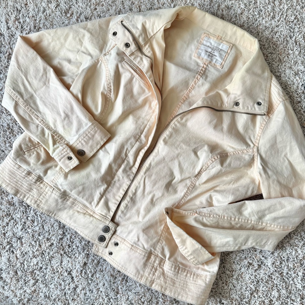 Sonoma - Woman's (XL) Pale Yellow Denim Long Sleeve Jacket w/ Zipper